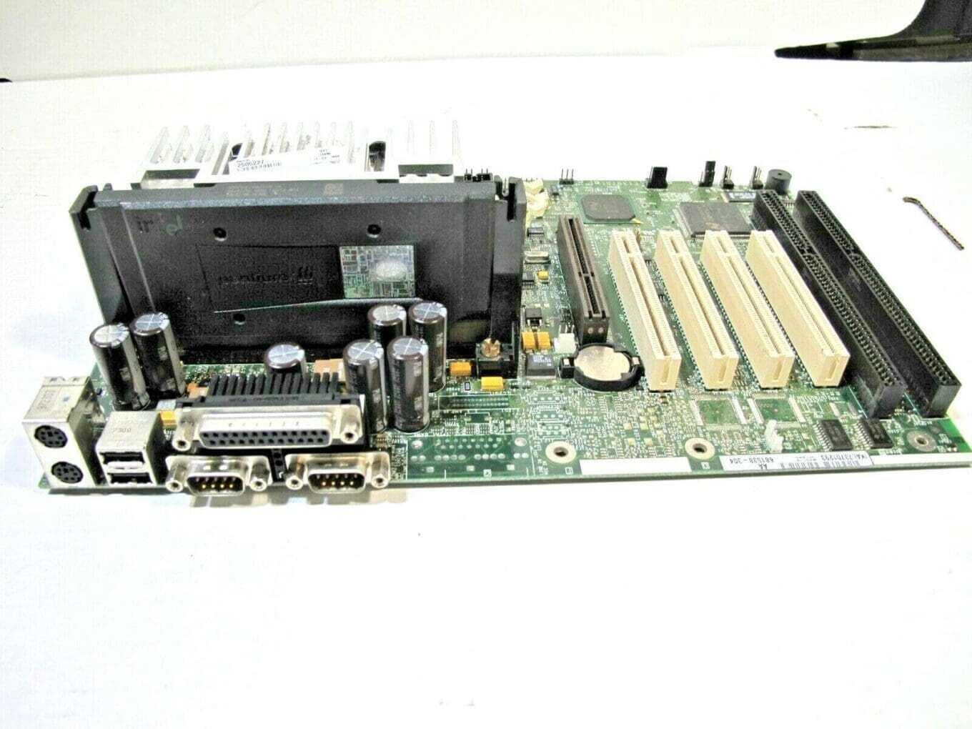 Intel 681538-304 AL440LX Motherboard (4A4LL0X0.86A. 0012.P02) + PENT III CPU