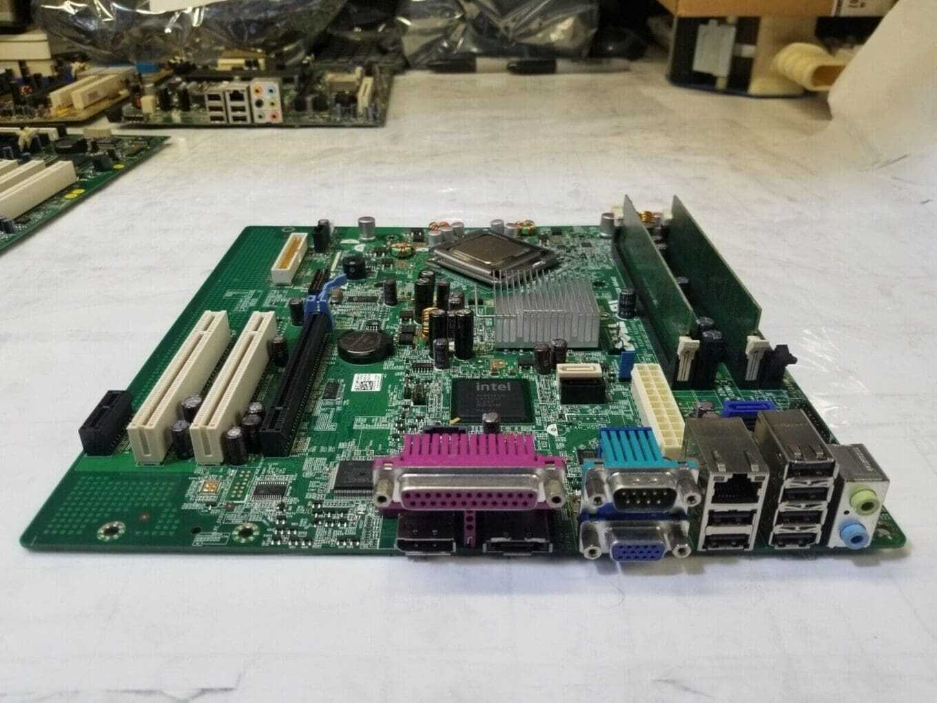 Dell 0G214D Motherboard + INTEL 2.66GHz SLAPB CPU + 2GB RAM