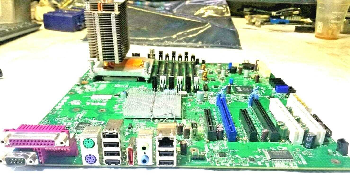 Dell 09KPNV MOTHERBOARD + 2.8GHz INTEL XENON SLBKR CPU + H/S