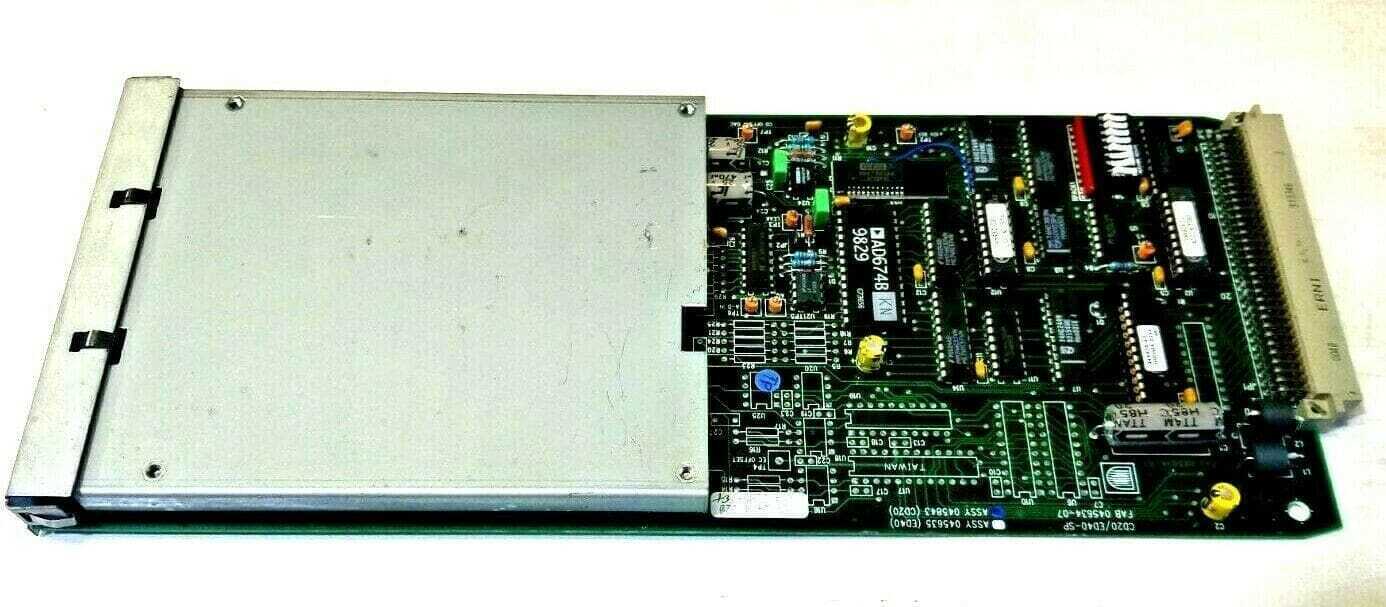 DIONEX CD20-SP CONDUCTIVITY DETECTOR BOARD ASSEMBLY 045843 (CD20) + HOUSING