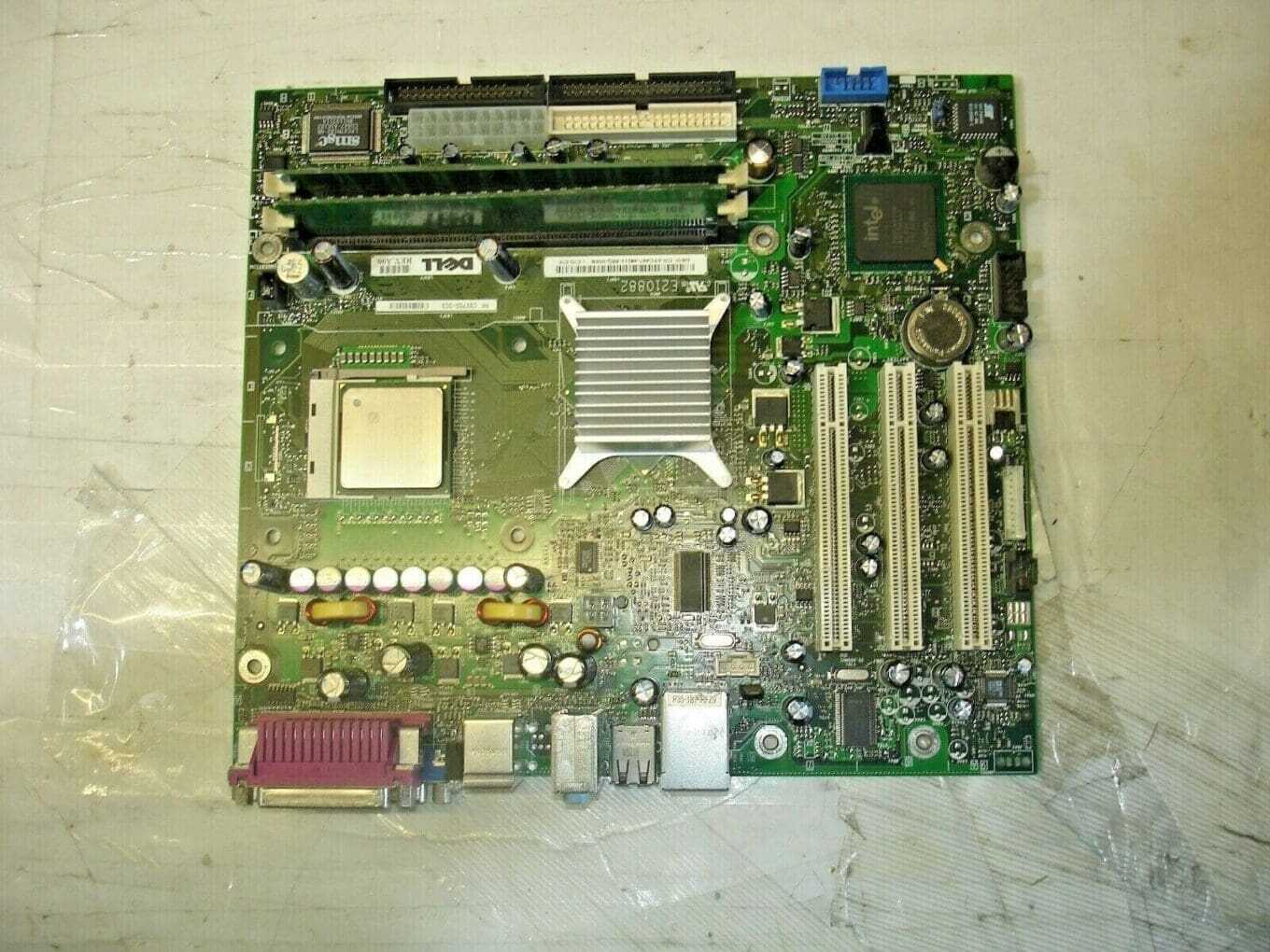 DELL 0TC667 MOTHERBOARD+INTEL PENTIUM 4 SL7PK CPU + 512MB RAM