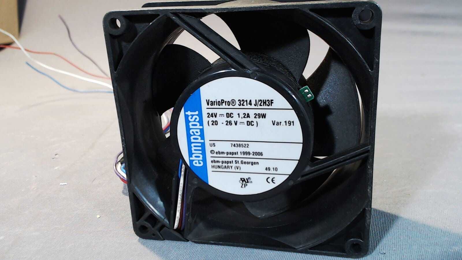 EBMPAPST VARIOPRO FAN 3214J/2H3F DC24V 1.2A 29W 92*92*38mm 4 WIRE