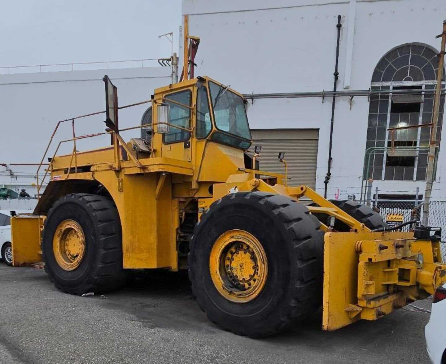 Michigan M-280C Heavy-Duty Wheel Pusher Railcar Mover - Running Condition